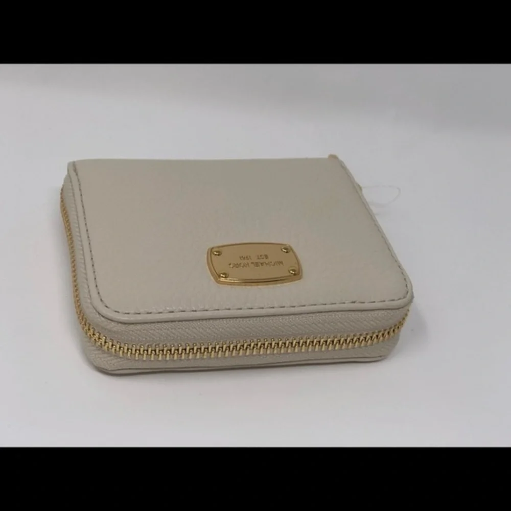 Michael kors small zipper wallet coin purse ECRU